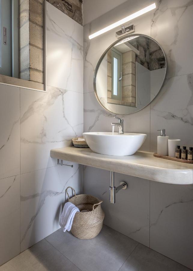 Thea Sunset Suites Mytakas Екстериор снимка