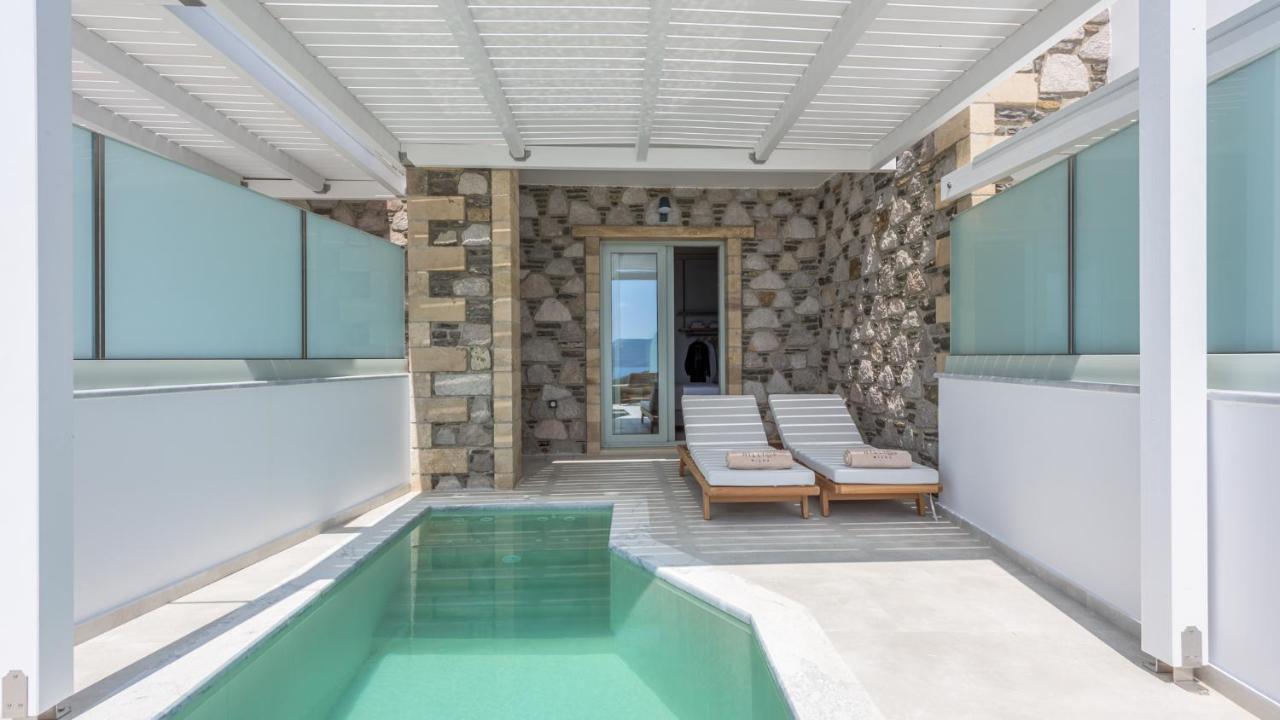 Thea Sunset Suites Mytakas Екстериор снимка