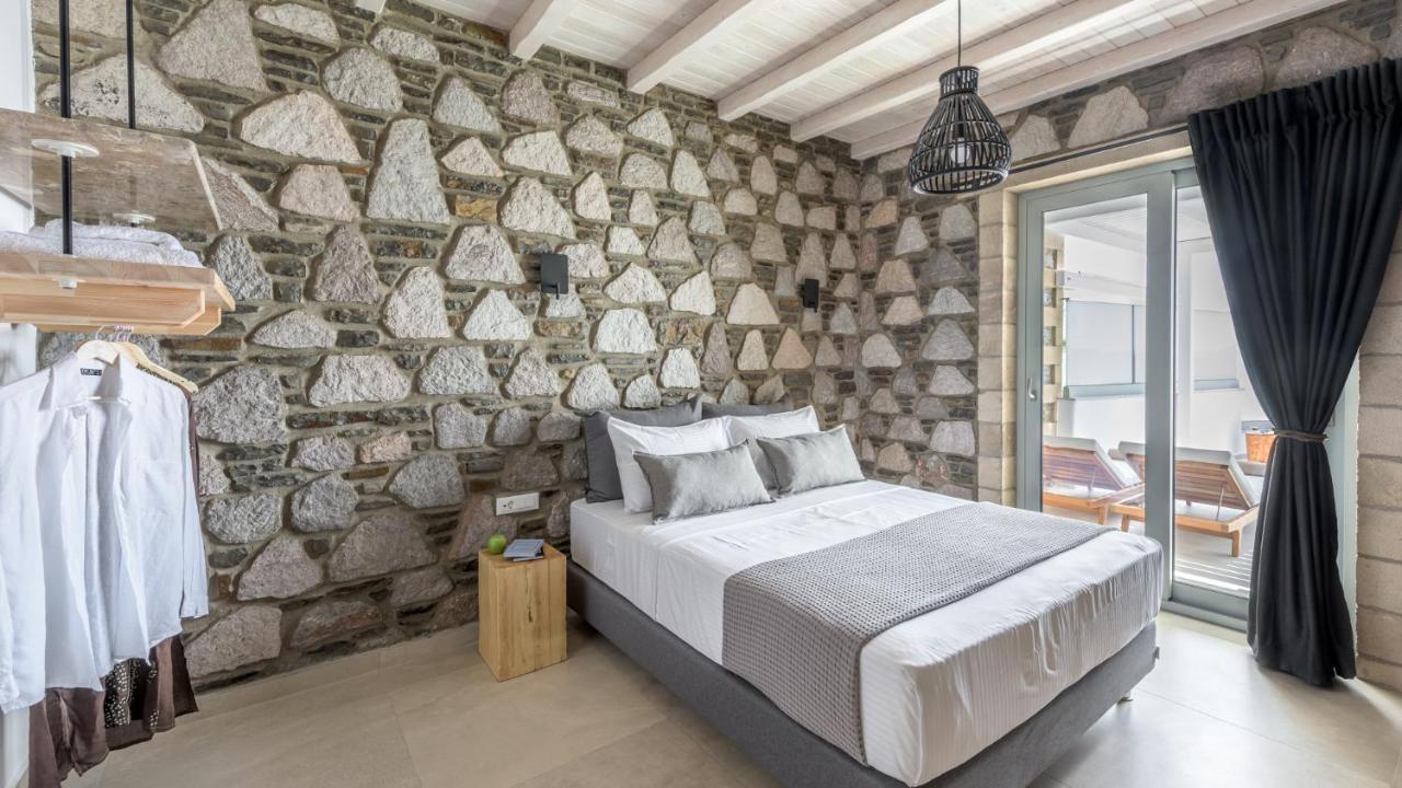 Thea Sunset Suites Mytakas Екстериор снимка