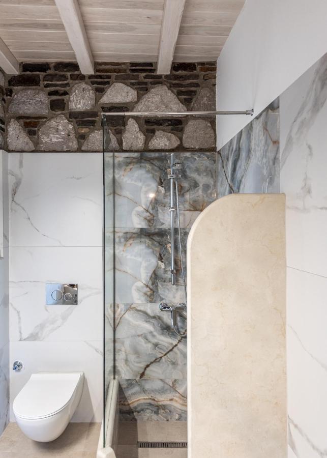 Thea Sunset Suites Mytakas Екстериор снимка