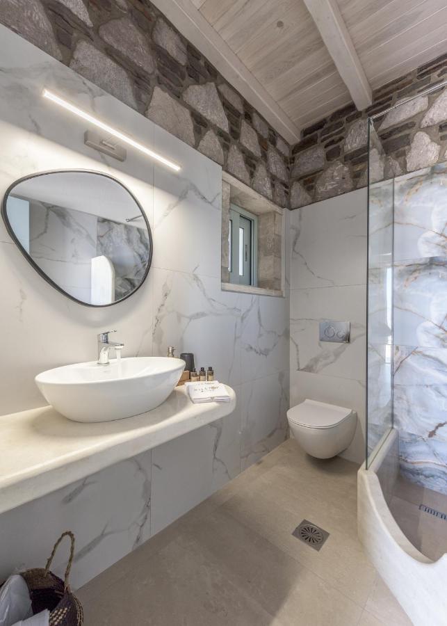 Thea Sunset Suites Mytakas Екстериор снимка